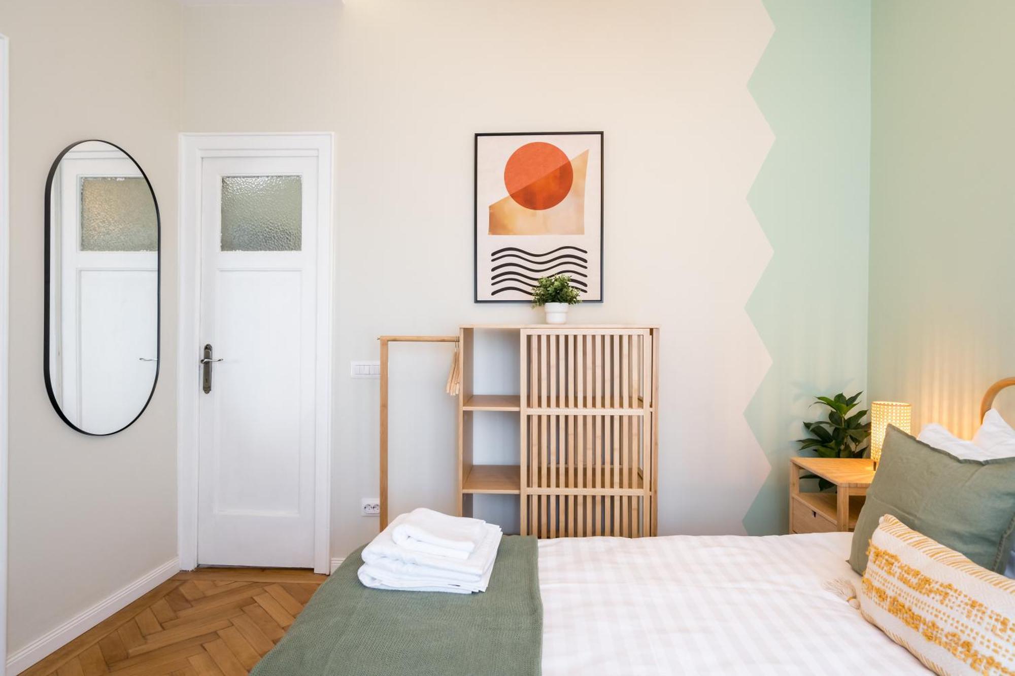 Urban Dream With Views & Comfort *