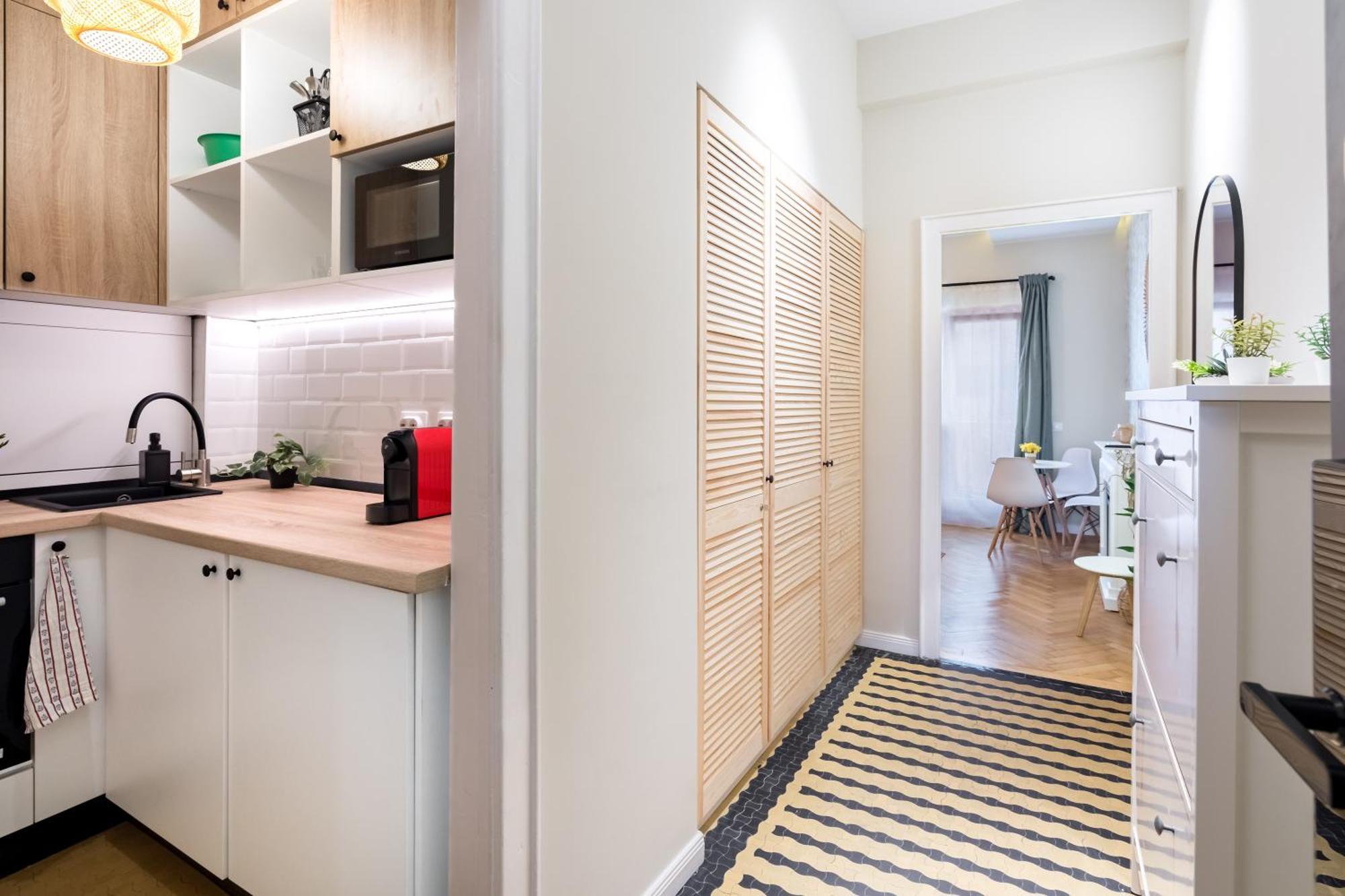 Urban Dream With Views & Comfort Apartment